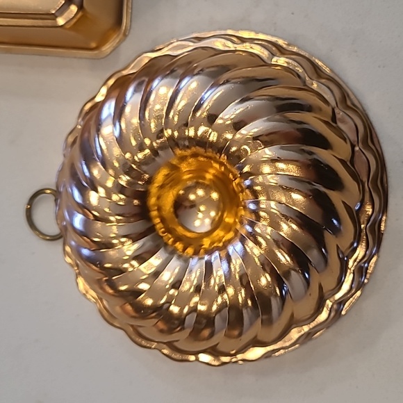 Vintage Mini Copper Jelly Mold Decor - Picture 4 of 9